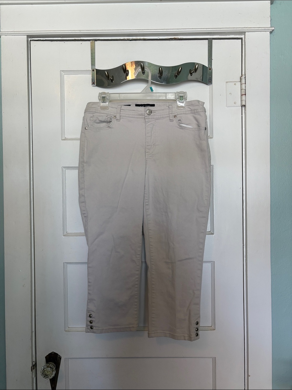 Nine West Light Taupe Capri Jeans Size 12